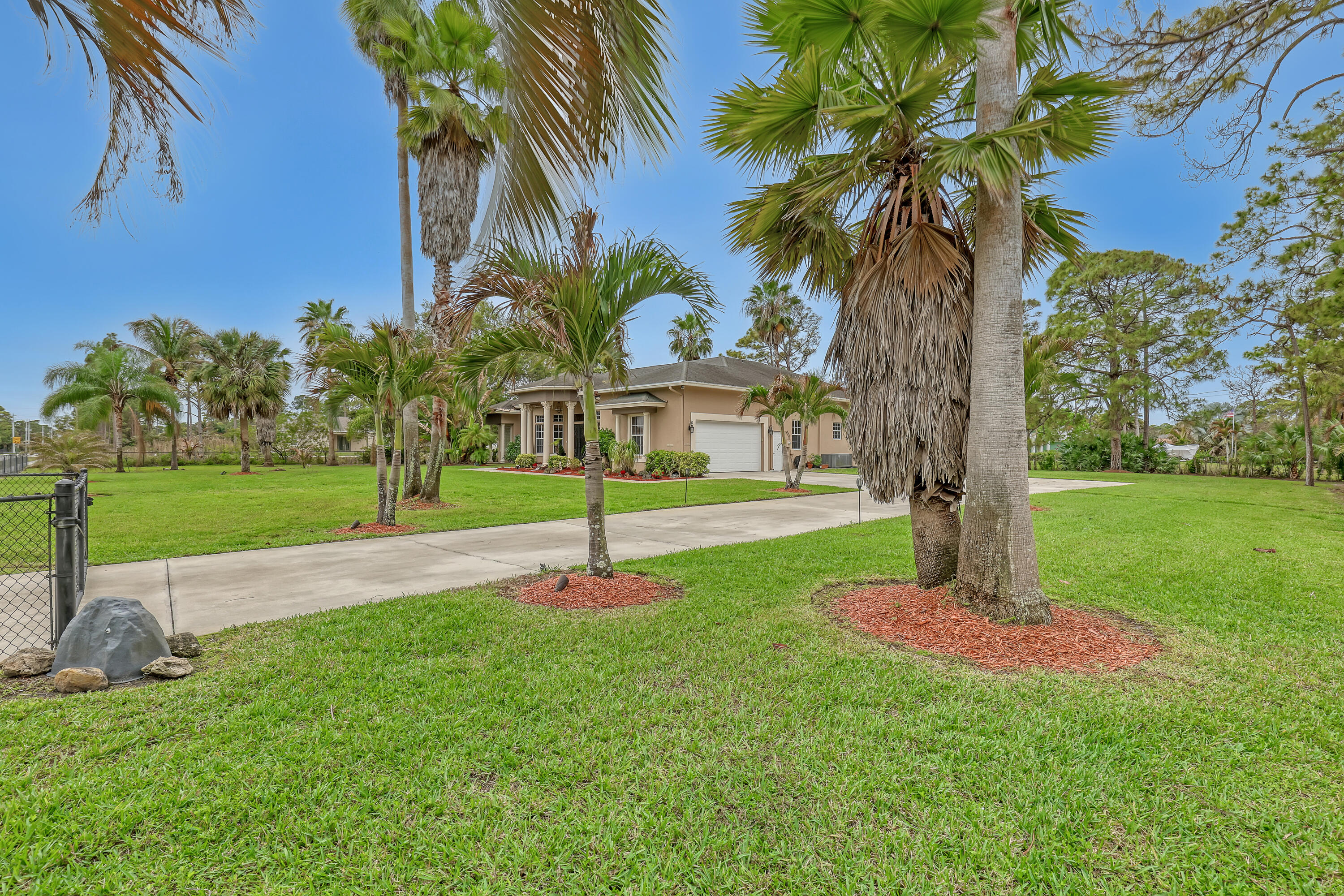 Acreage & Unrec (The Acreage) - Residential