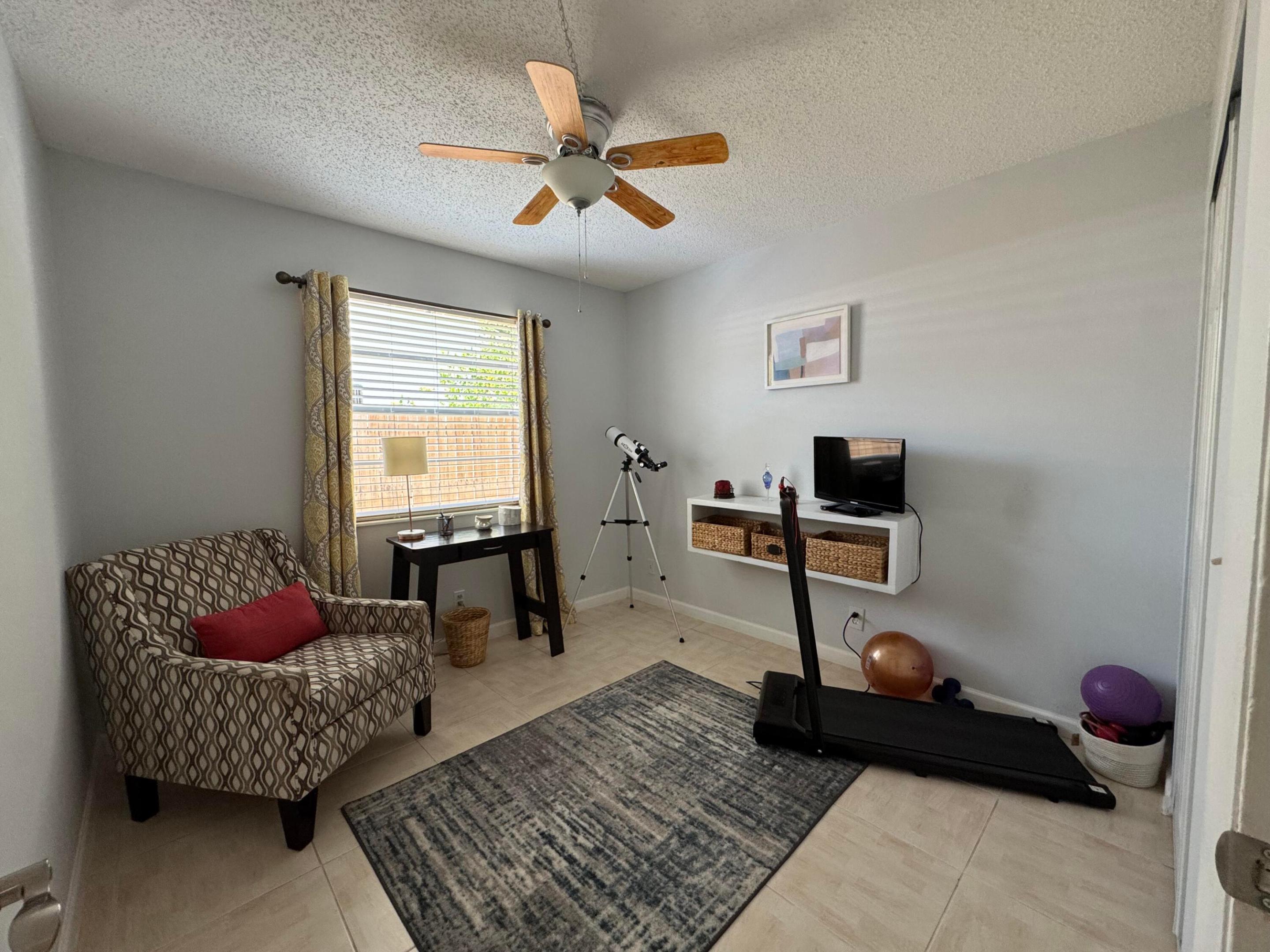 PALM BEACH VILLAS II - Residential