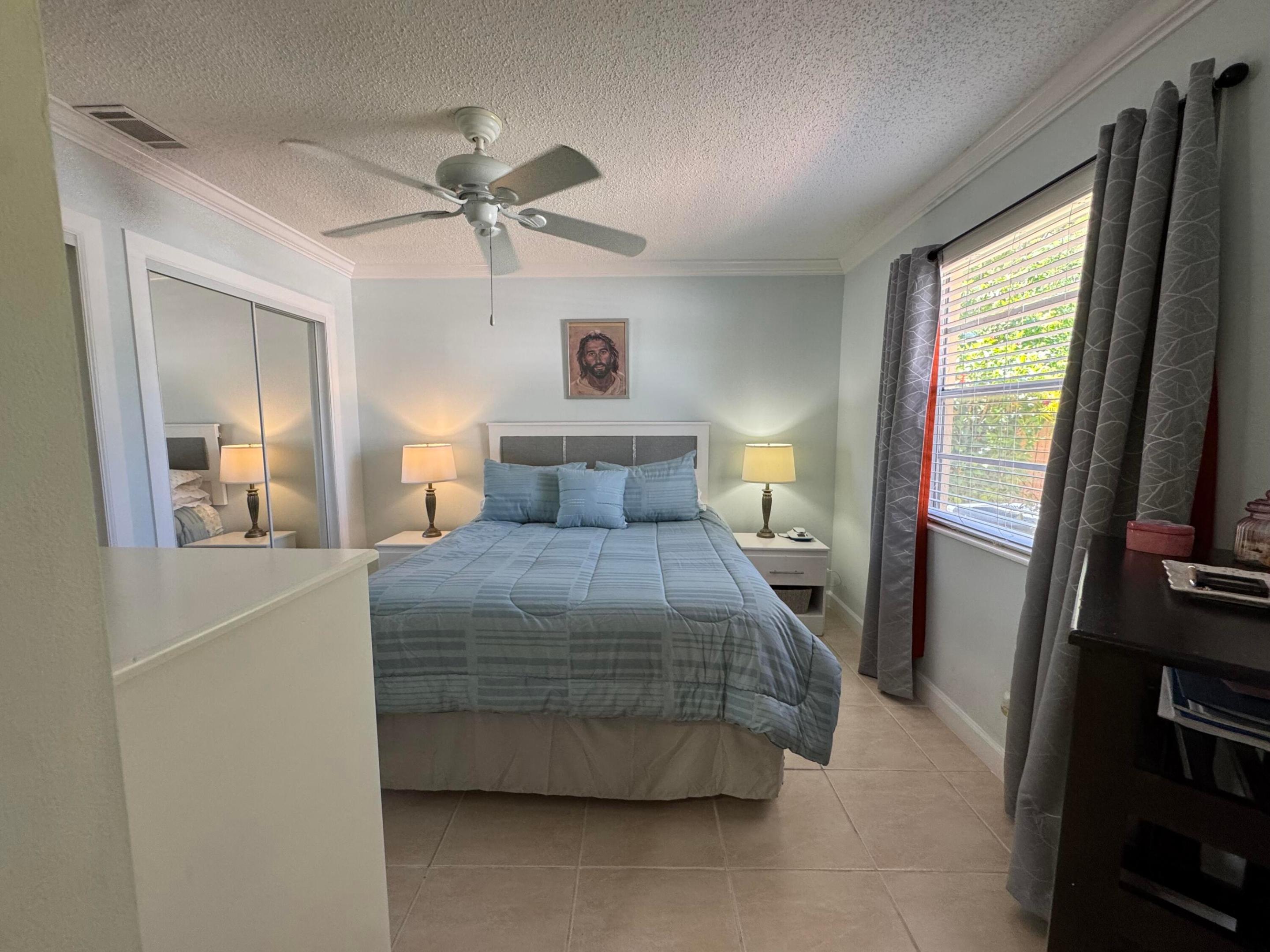 PALM BEACH VILLAS II - Residential