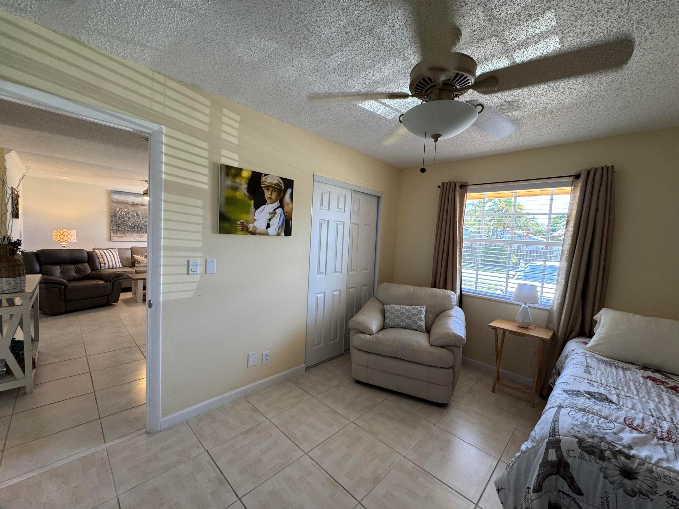 PALM BEACH VILLAS II - Residential