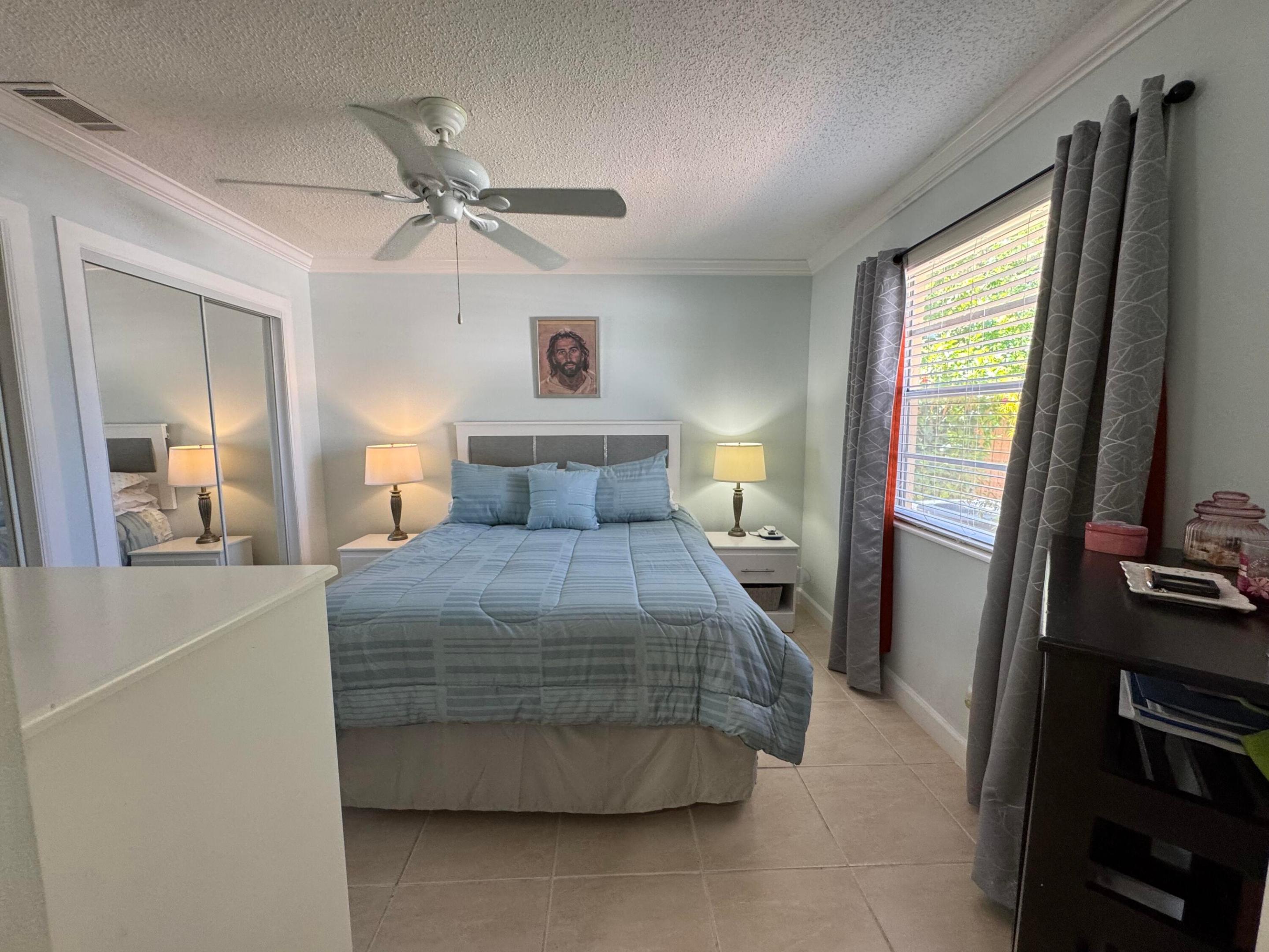PALM BEACH VILLAS II - Residential