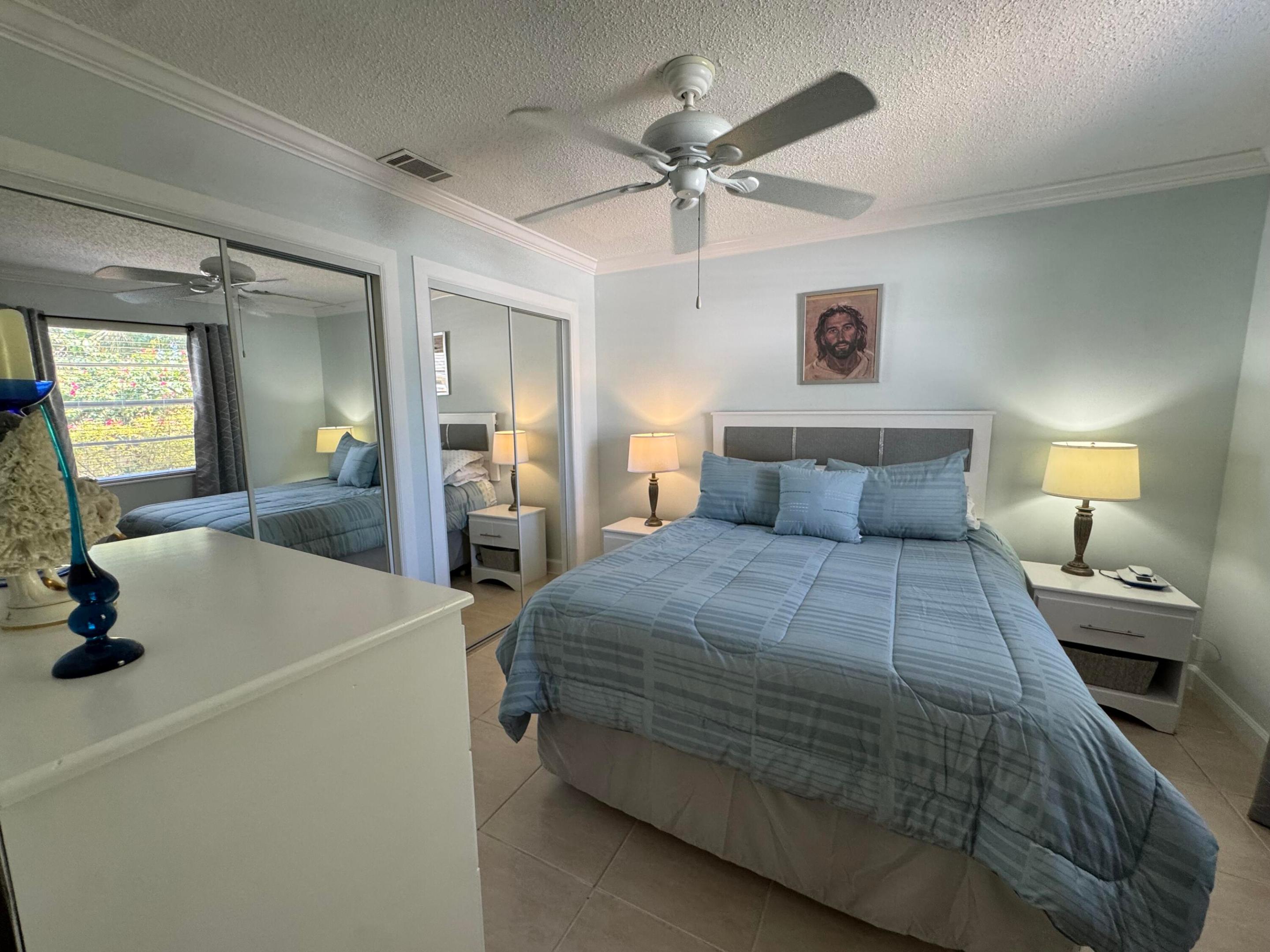 PALM BEACH VILLAS II - Residential