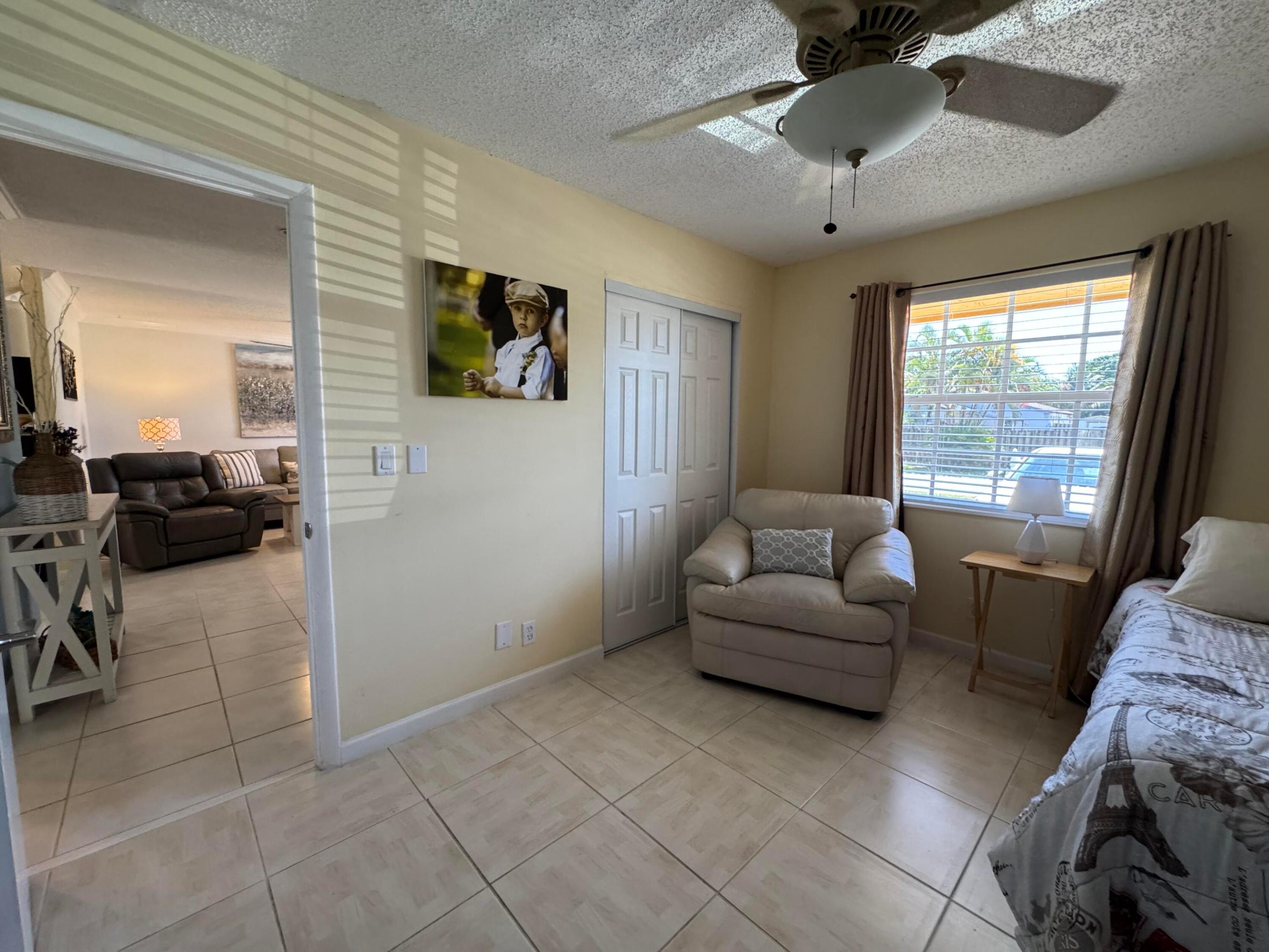 PALM BEACH VILLAS II - Residential