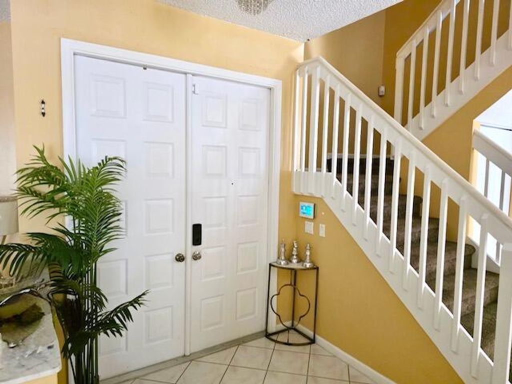 Photo of 7228 Chesapeake Circle, Boynton Beach, FL 33436 (MLS # R11133321)