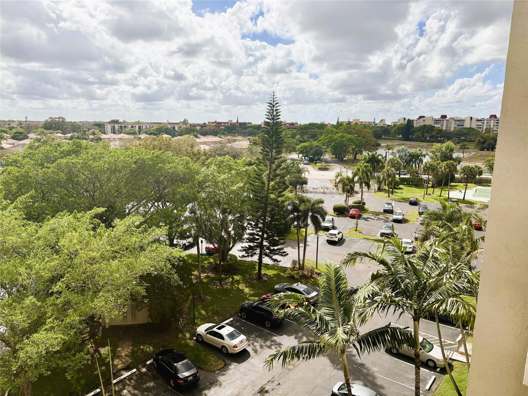 18TH HOLE AT INVERRARY CONDO - Residential Lease