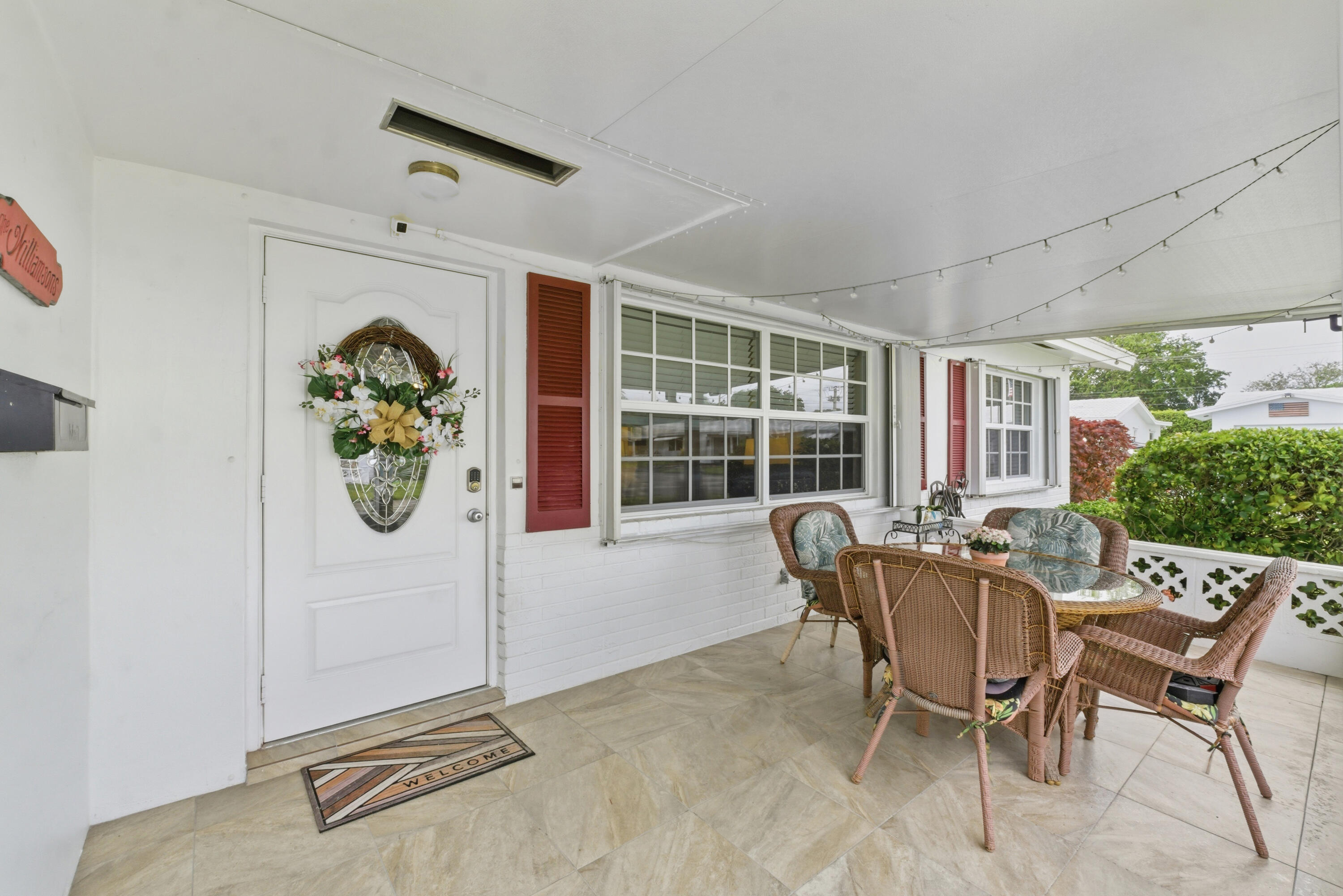 PALM BEACH LEISUREVILLE SEC 6 - Residential