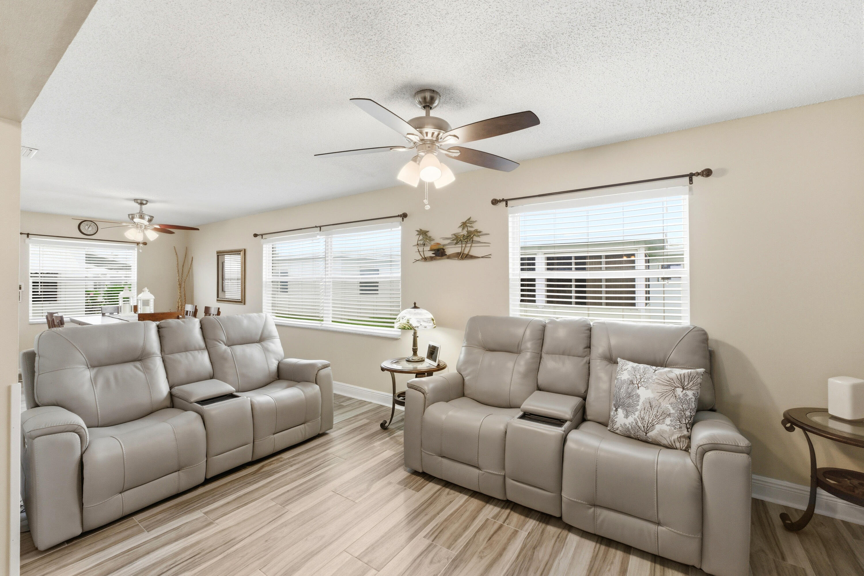 PALM BEACH LEISUREVILLE SEC 6 - Residential