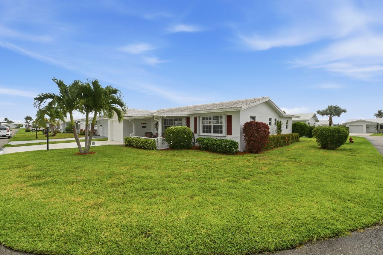 PALM BEACH LEISUREVILLE SEC 6 - Residential