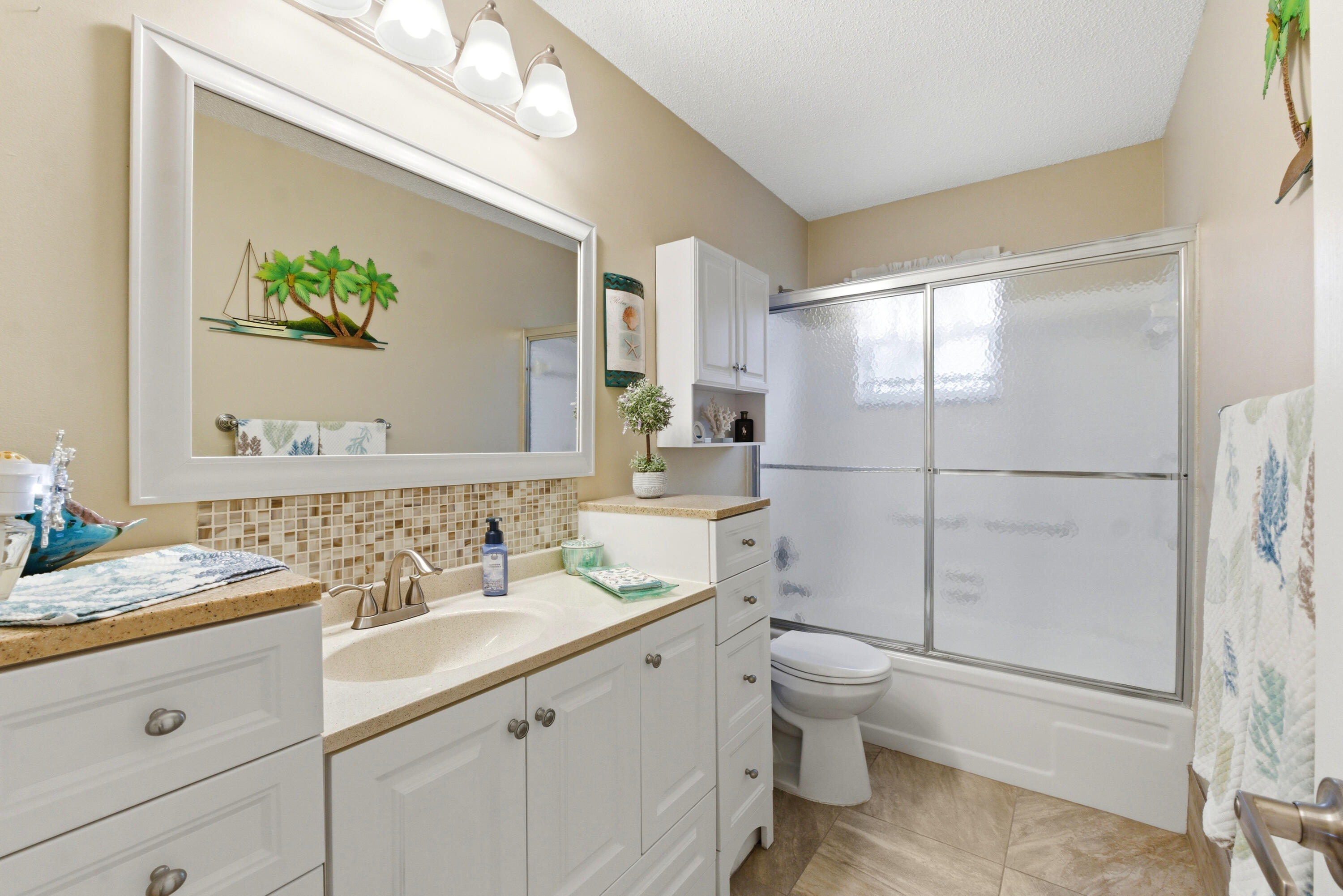 PALM BEACH LEISUREVILLE SEC 6 - Residential