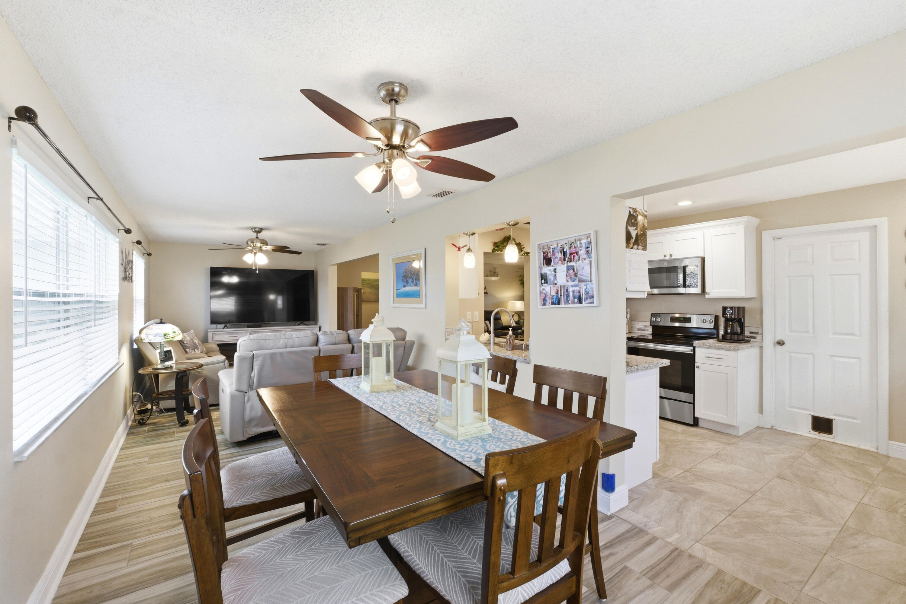 PALM BEACH LEISUREVILLE SEC 6 - Residential