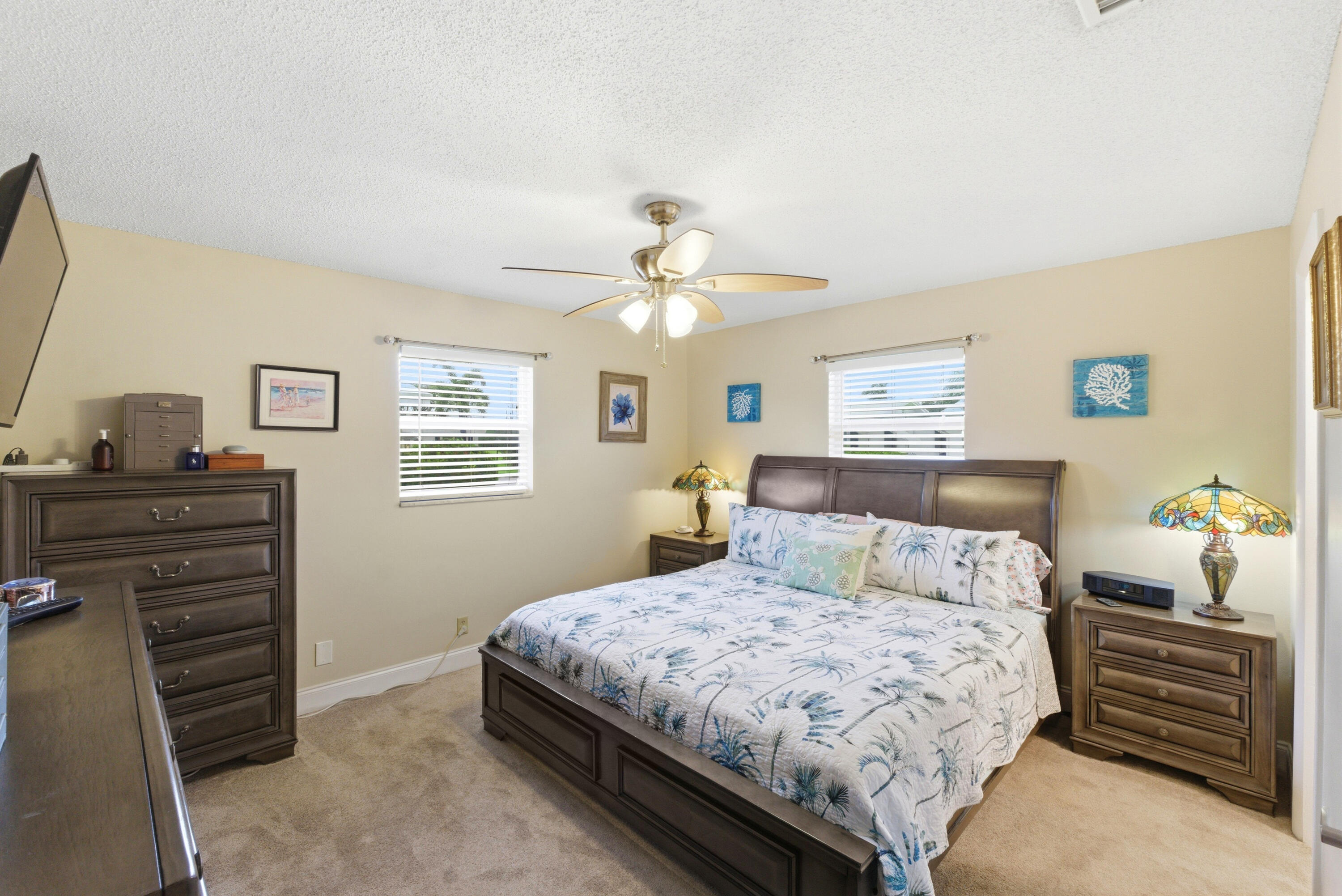 PALM BEACH LEISUREVILLE SEC 6 - Residential
