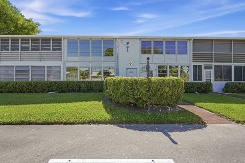 Tiny photo for 551 DURHAM Circle #T, Deerfield Beach, FL 33442 (MLS # B26080930)