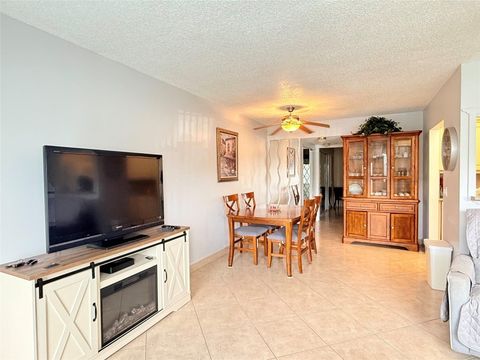 Property photo of 53 Markham C 53, Deerfield Beach, FL 33442