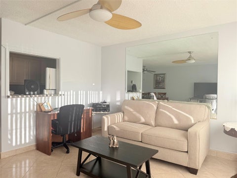 Tiny photo for 53 Markham C #53, Deerfield Beach, FL 33442 (MLS # F10539639)