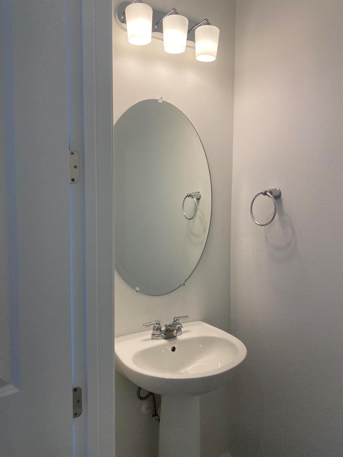 CAMELLIA - Residential Lease