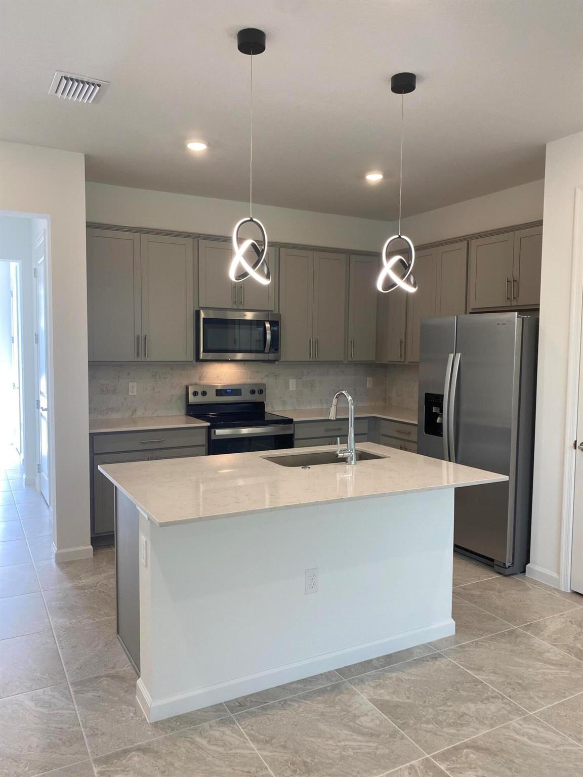 CAMELLIA - Residential Lease