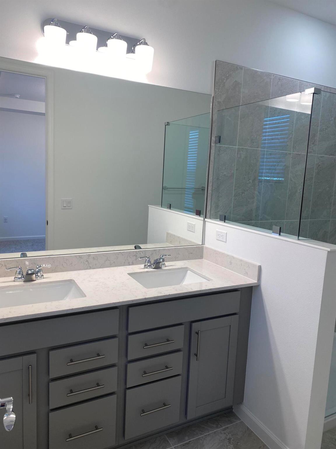 CAMELLIA - Residential Lease