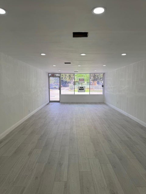 MLS: R11131947