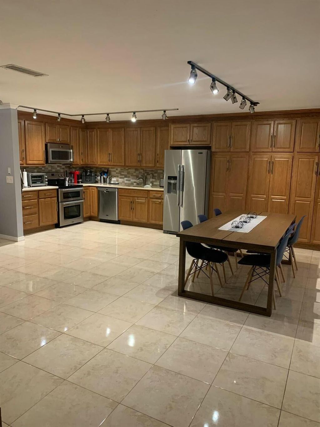 Photo of 109 Woodland Road, Palm Springs, FL 33461 (MLS # R11066492)