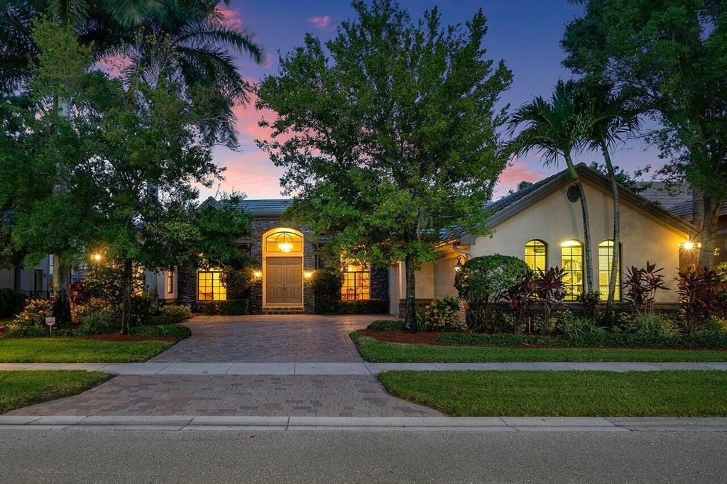 Photo of 10621 Versailles Boulevard, Wellington, FL 33449 (MLS # R10741339)
