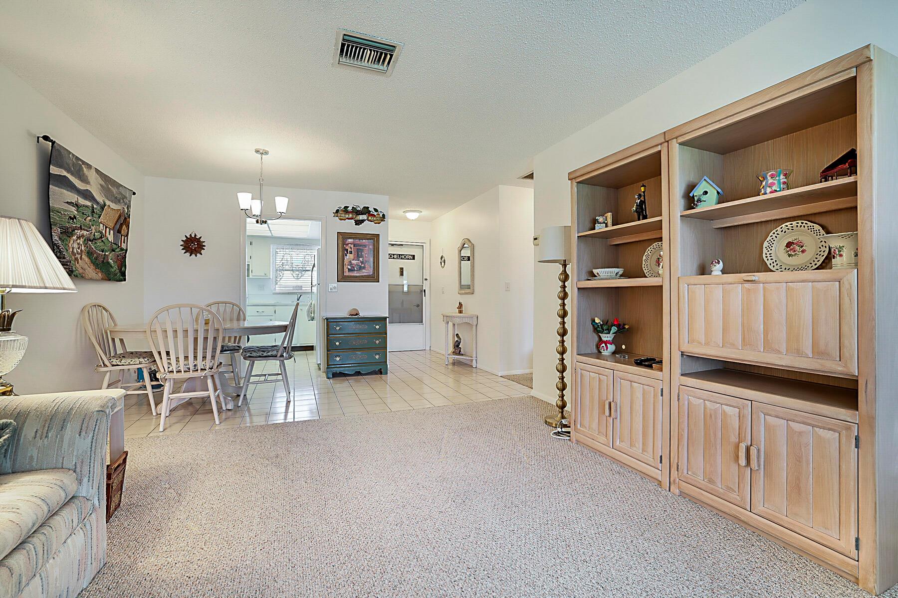 CRESTHAVEN VILLAS 28 COND - Residential Lease