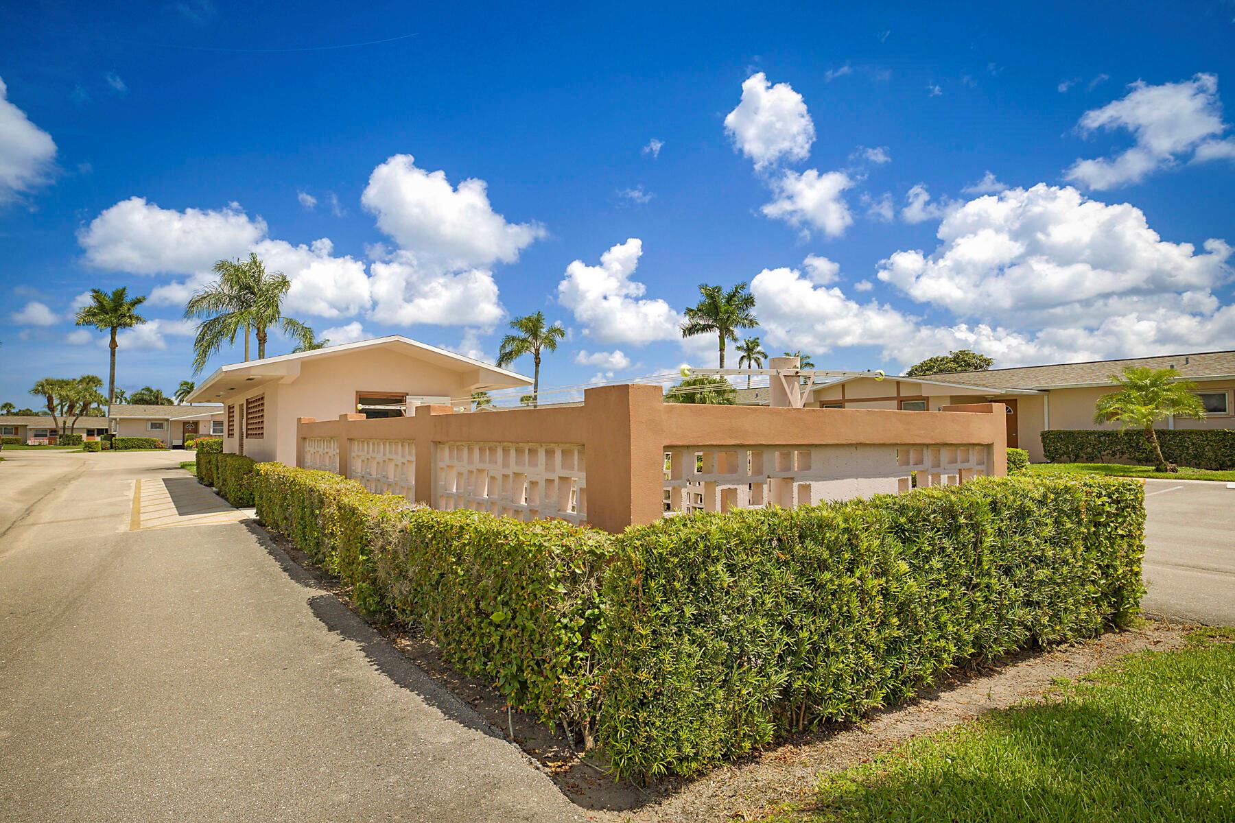 CRESTHAVEN VILLAS 28 COND - Residential Lease