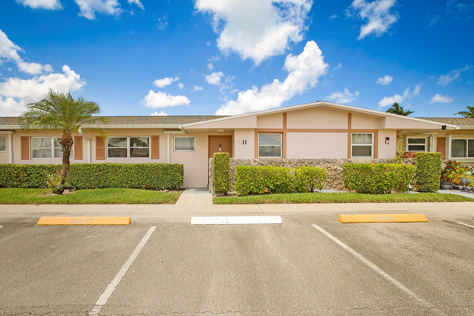 CRESTHAVEN VILLAS 28 COND - Residential Lease