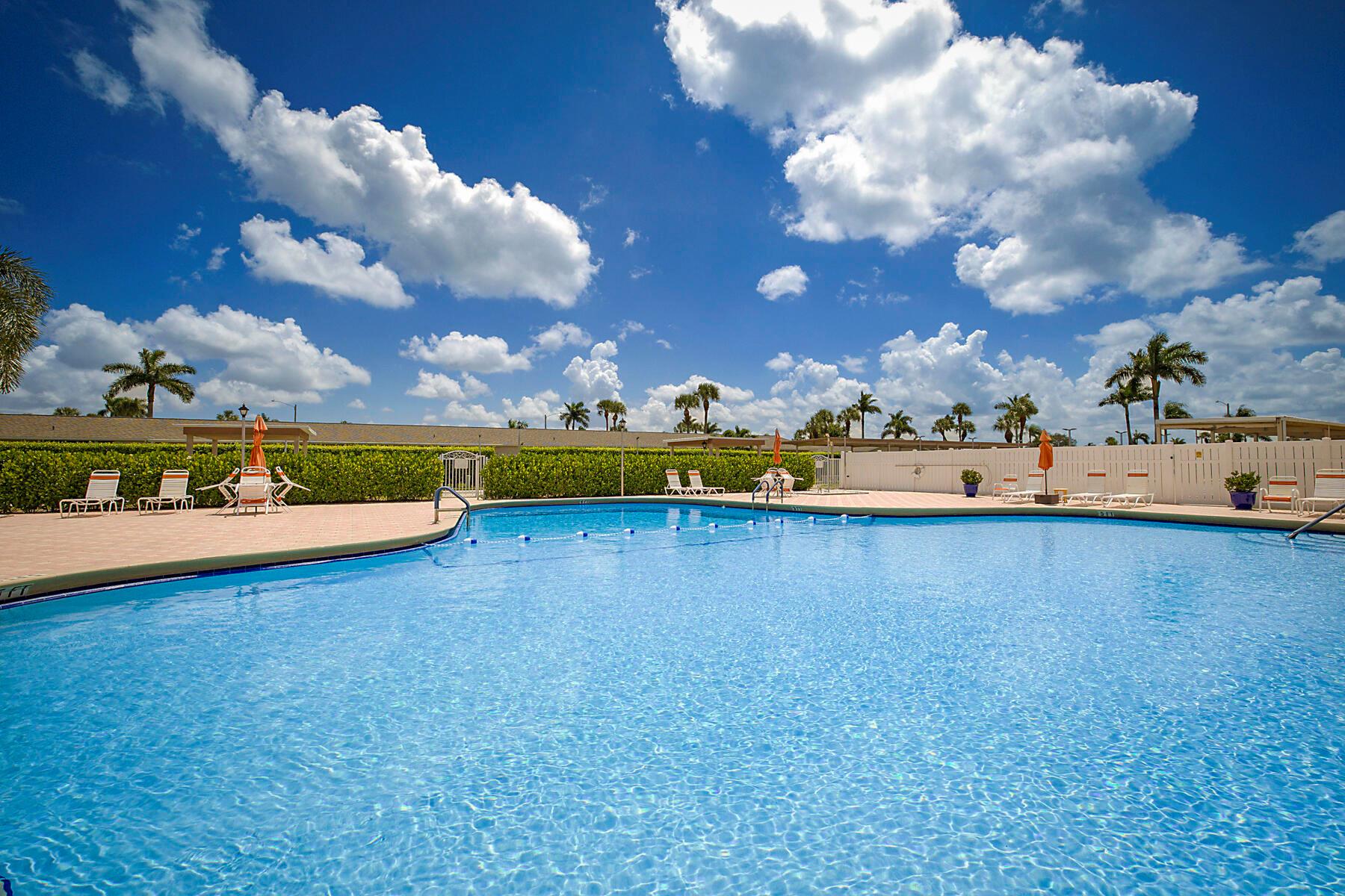 CRESTHAVEN VILLAS 28 COND - Residential Lease