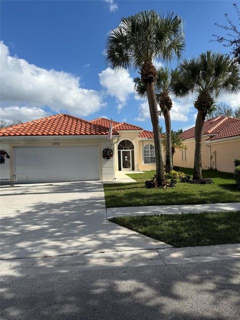 2752 Irma Lake Dr West Palm Beach FL 33411