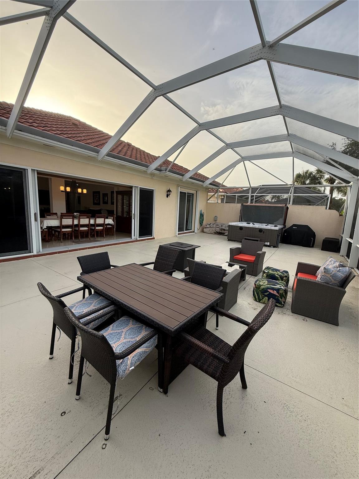 Riverwalk 03 - Residential