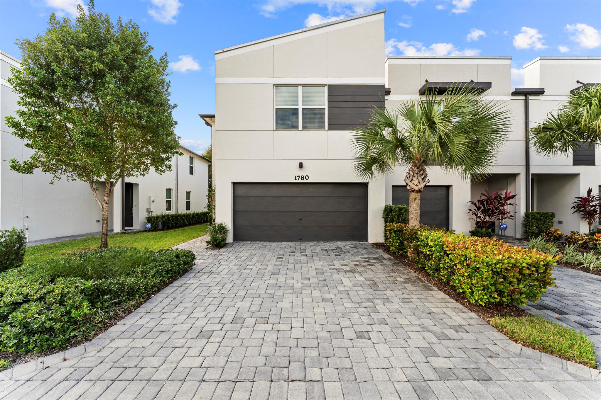 ENCLAVE AT MANGONIA PARK - Residential