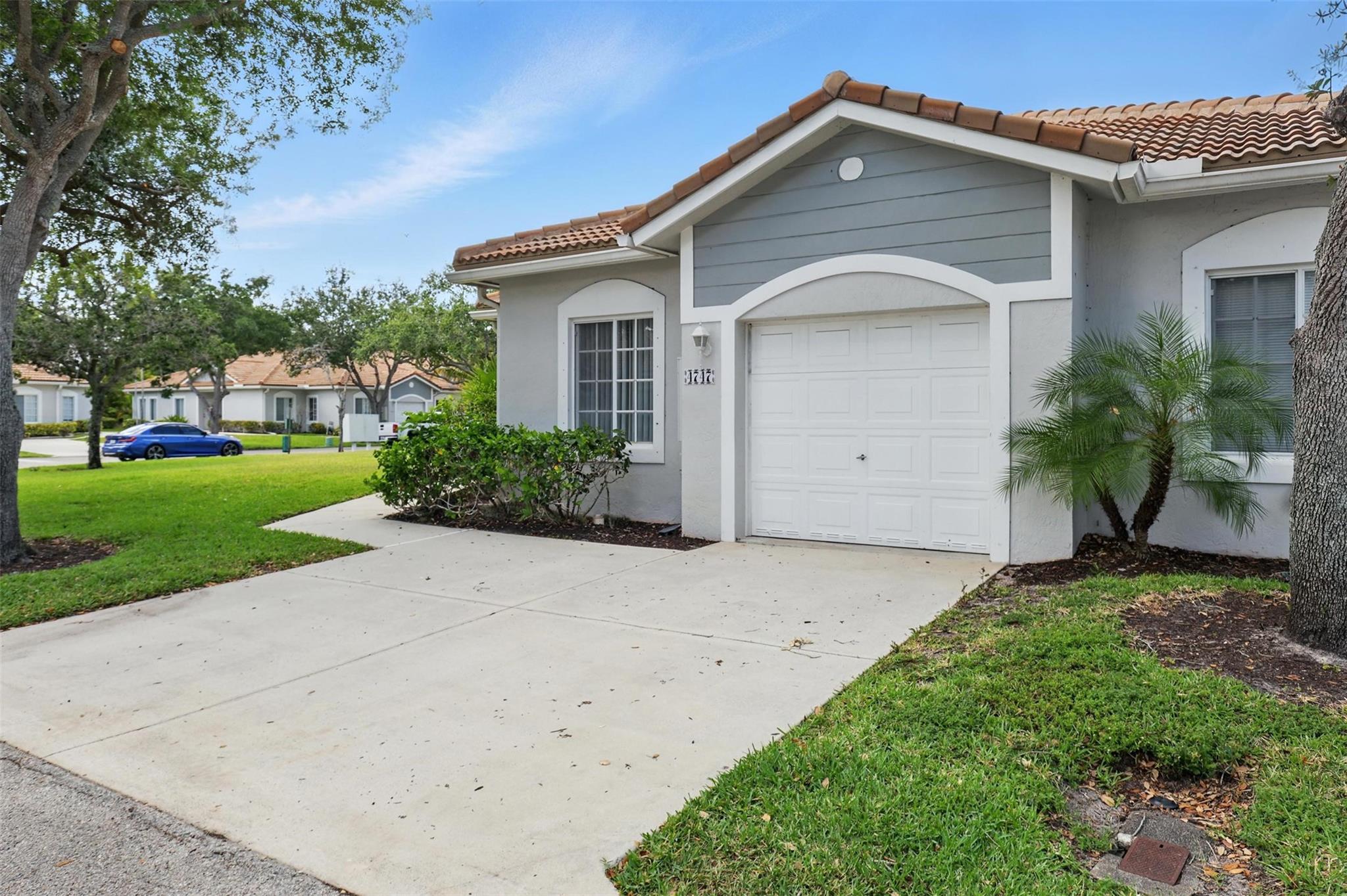 4747 SW 12th Pl 4747