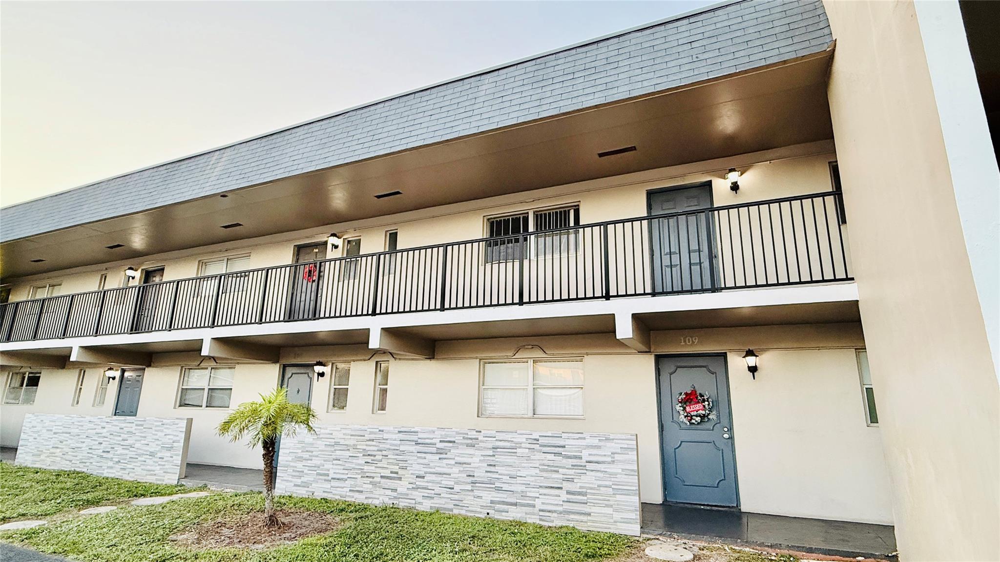 Versailles Gardens Condo - Residential Lease