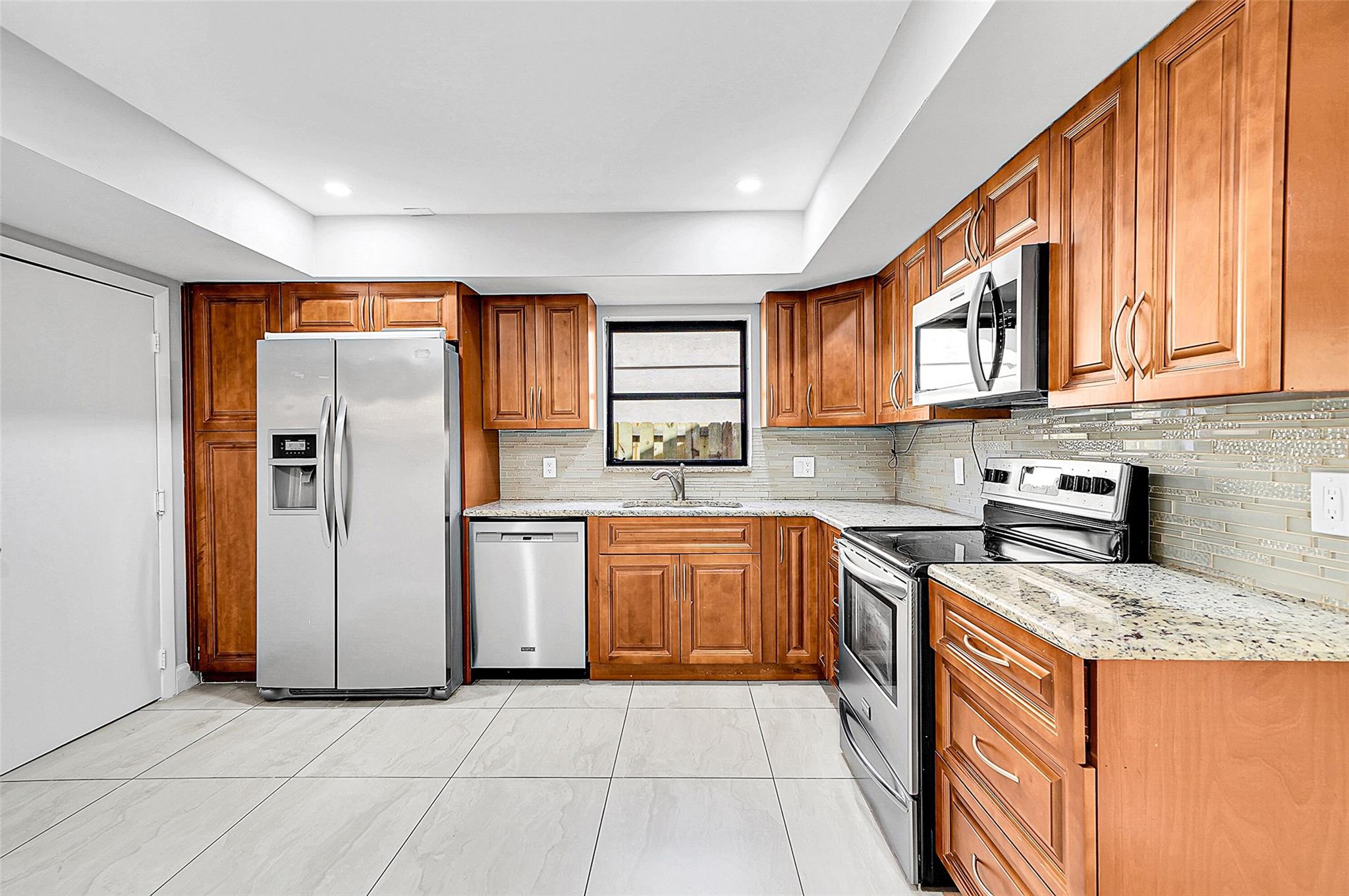 Flamingo Gardens-Black Ol - Residential Lease