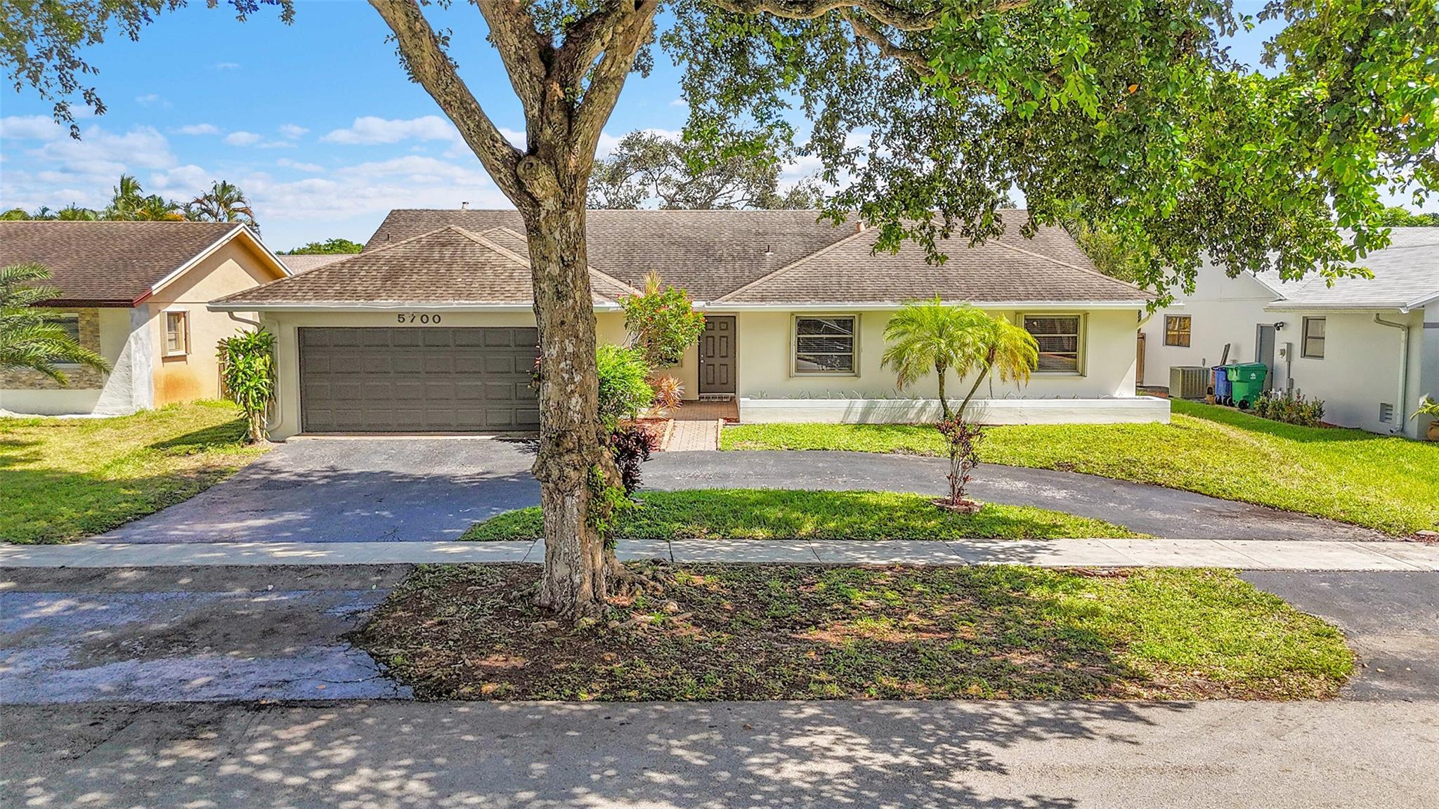 Flamingo Gardens-Black Ol - Residential Lease