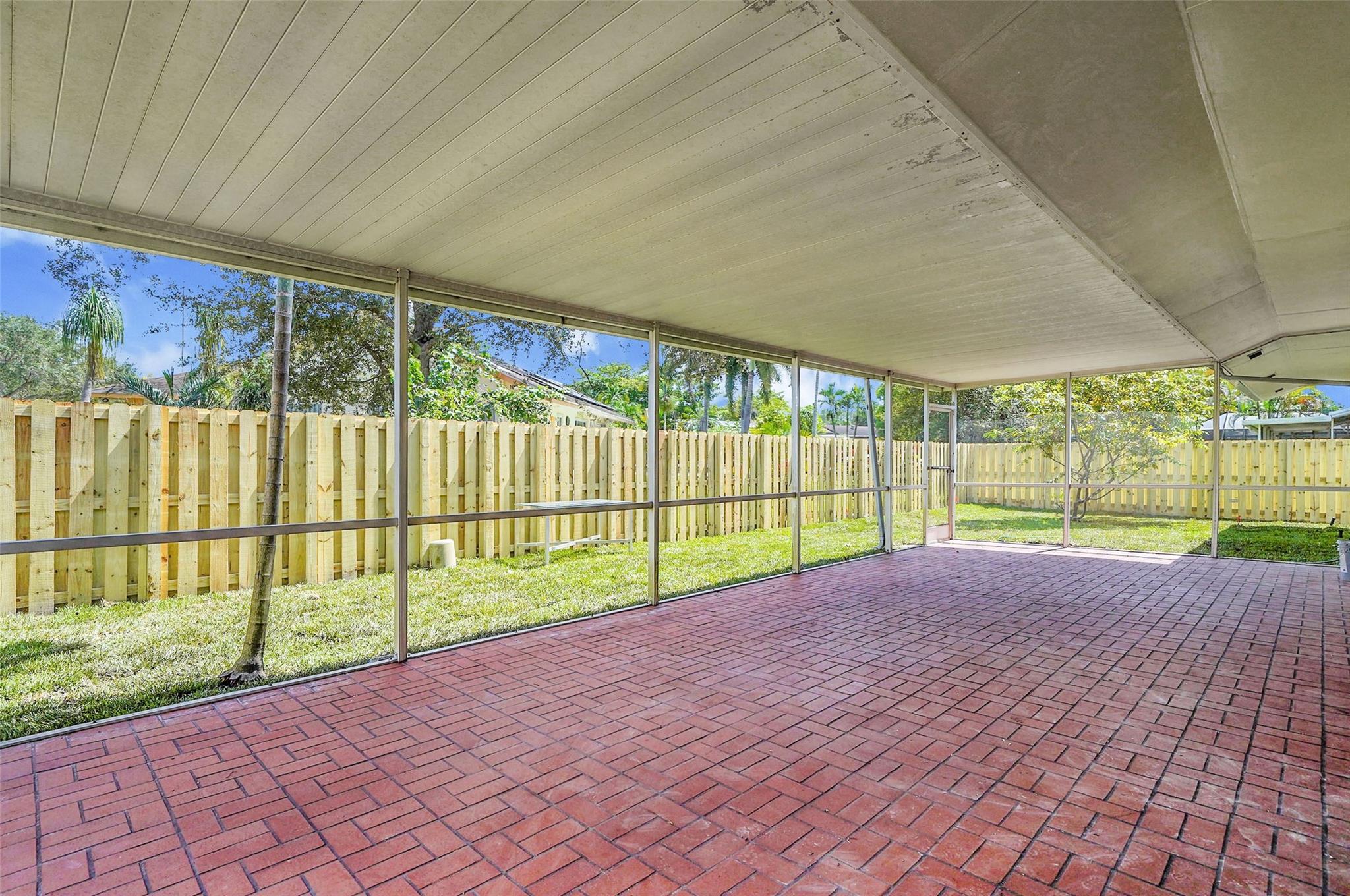 Flamingo Gardens-Black Ol - Residential Lease