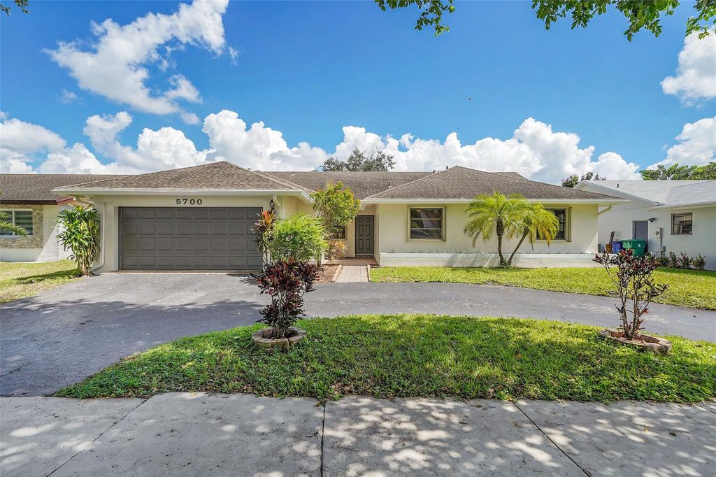 Photo of 5700 SW 120th Avenue, Cooper City, FL 33330 (MLS # F10528862)
