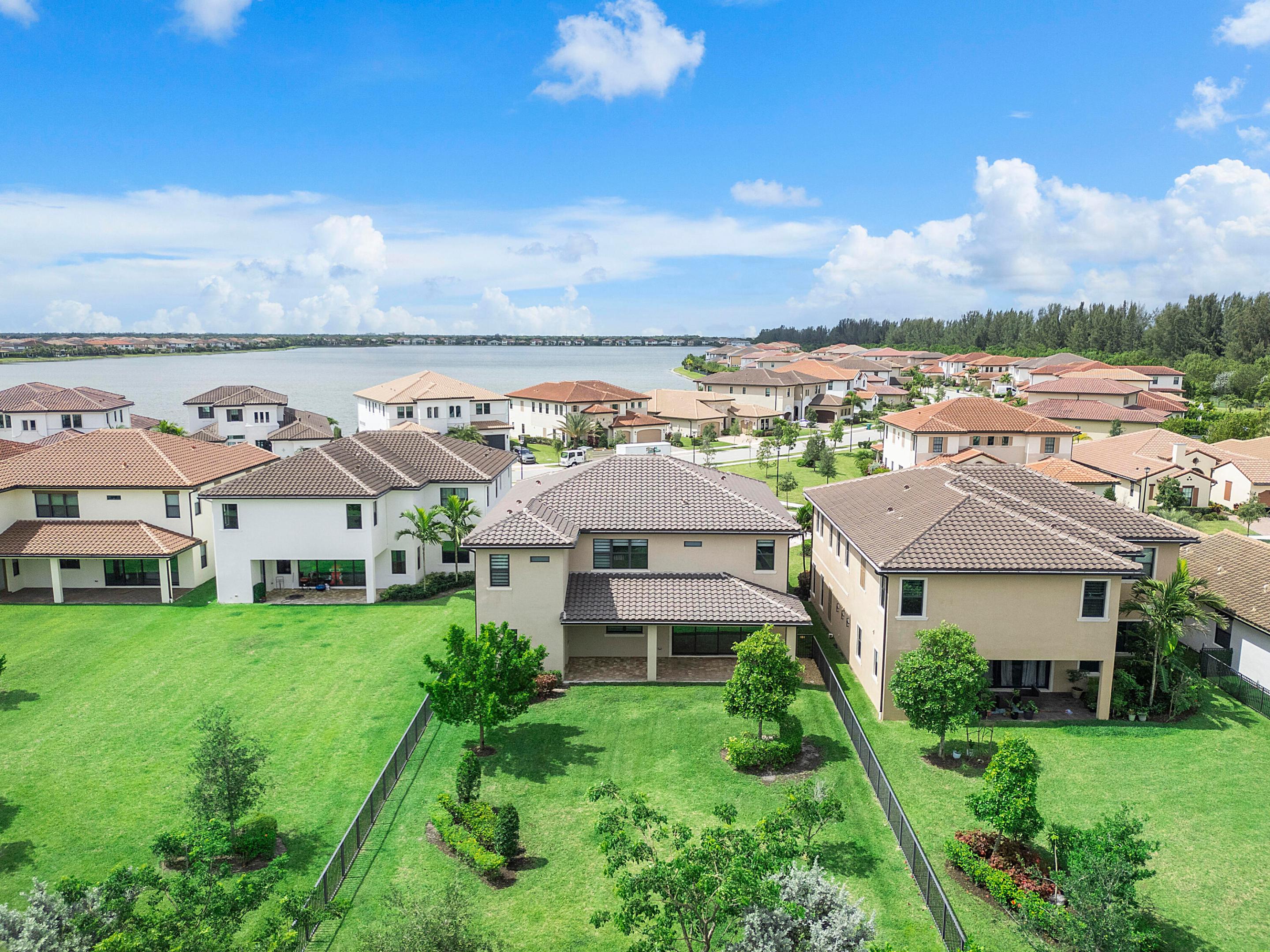 12745 Bayside Court
