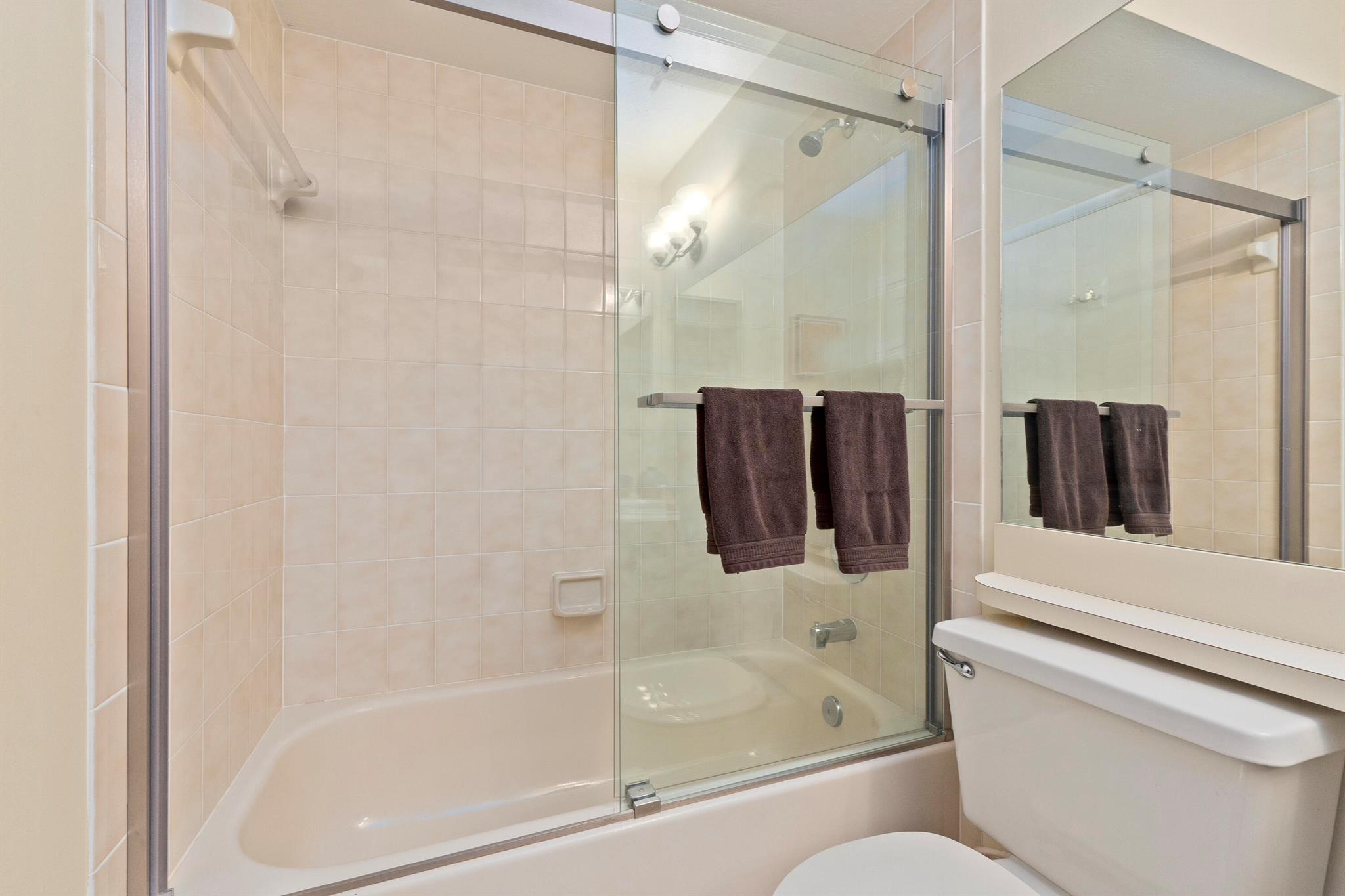 Stuart, Florida 34996, United States, 2 Bedrooms Bedrooms, ,2 BathroomsBathrooms,Residential,Active,209536