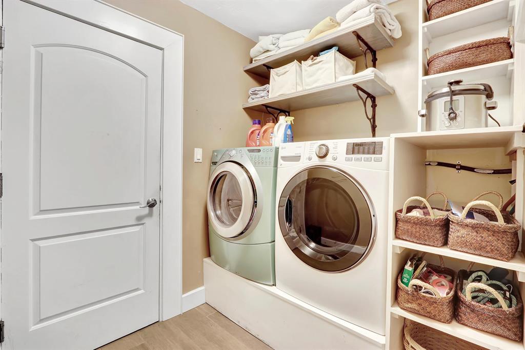 ROYAL OAK HILLS 1ST SEC - Residential