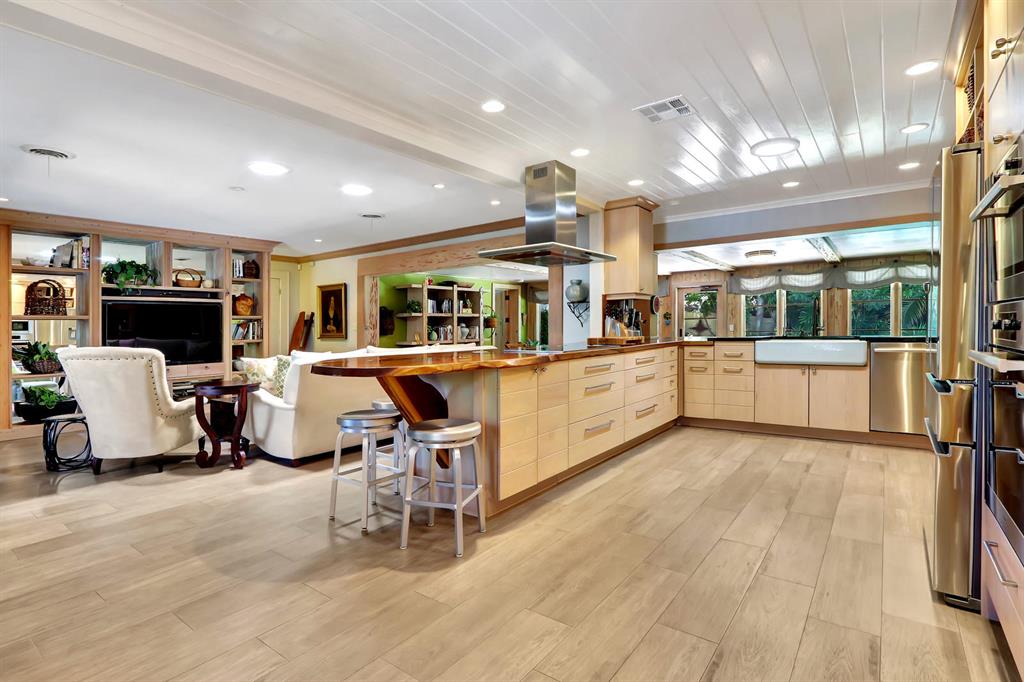 ROYAL OAK HILLS 1ST SEC - Residential