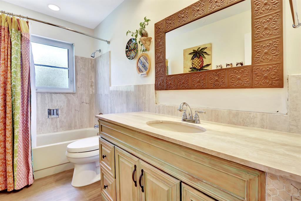 ROYAL OAK HILLS 1ST SEC - Residential