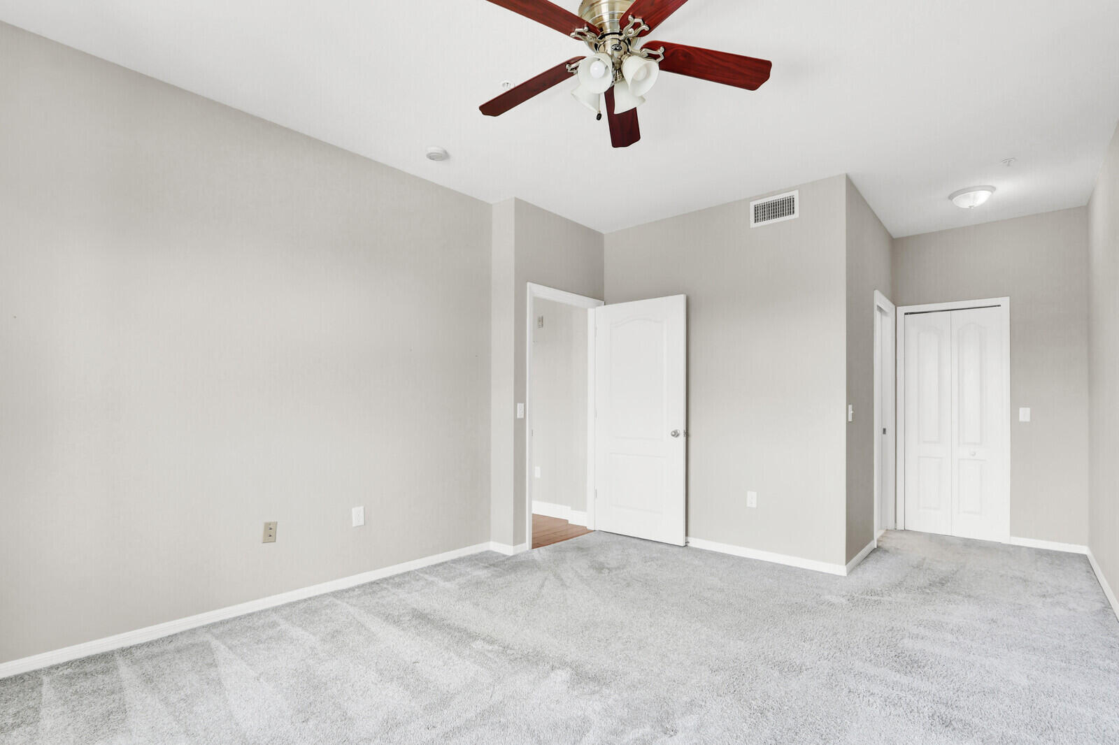 RESIDENCES AT LEGACY PLACE CONDO - Residential