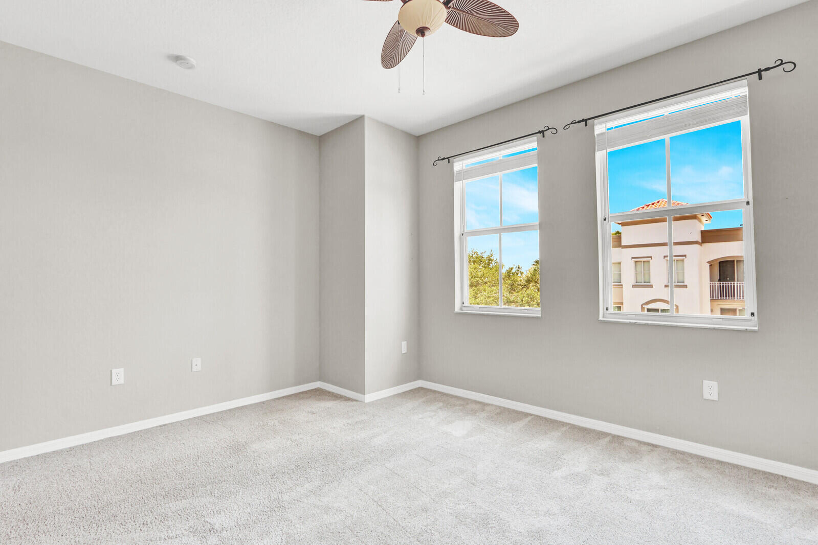 RESIDENCES AT LEGACY PLACE CONDO - Residential