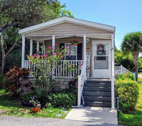 2555 Pga Blvd, Lot 169 Palm Beach Gardens FL 33410