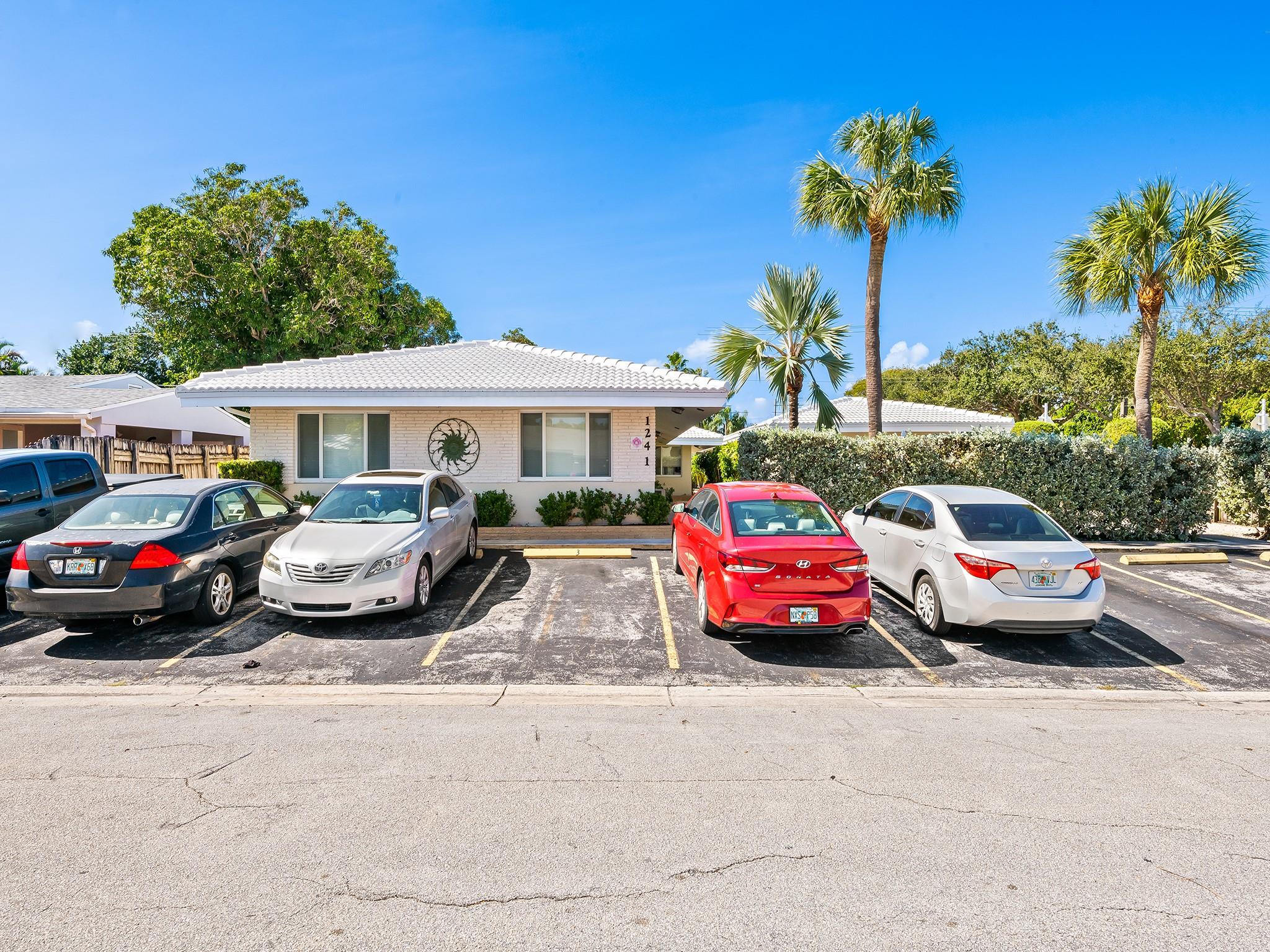 This remarkable multifamily property offers a blend of impeccable location and income-generating potential in the center of Fort Lauderdale. It offers 7 conforming units with an additional non-conforming unit. The versatile layout includes 3 studio apartments, 3 1-bedroom/1-bath units, and a spacious 3-bedroom/2-bath residence, accommodating everyone seeking ample living space.
This fully-leased multifamily asset stands as a premier income-generating opportunity, anchored by a solid base of long-term, quality tenants. Beyond stable rental income, the property also benefits from an additional passive revenue stream through its on-site, coin-operated laundry facility, offering investors a consistent boost to overall cash flow.