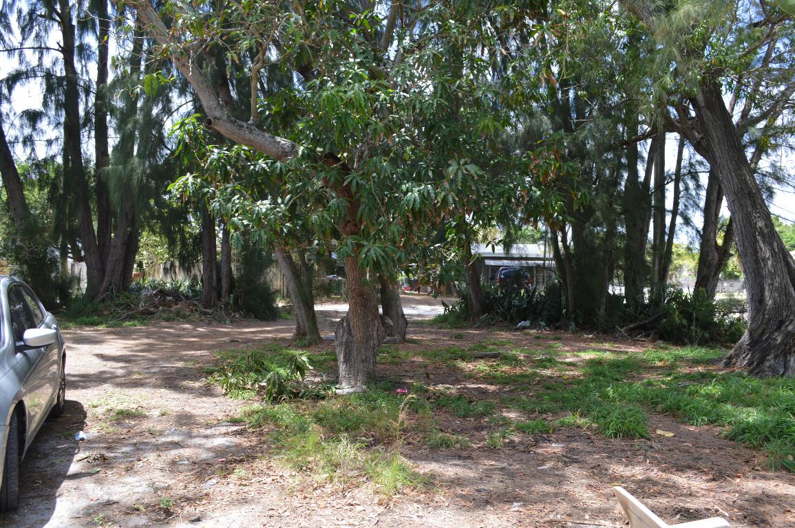 LAKE WORTH TOWN OF - Residential