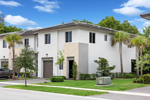 1550 Pioneer Way Royal Palm Beach FL 33411