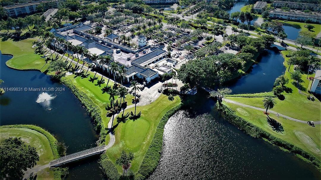 LUCAYA VILLAGE 1-C CONDO - Residential