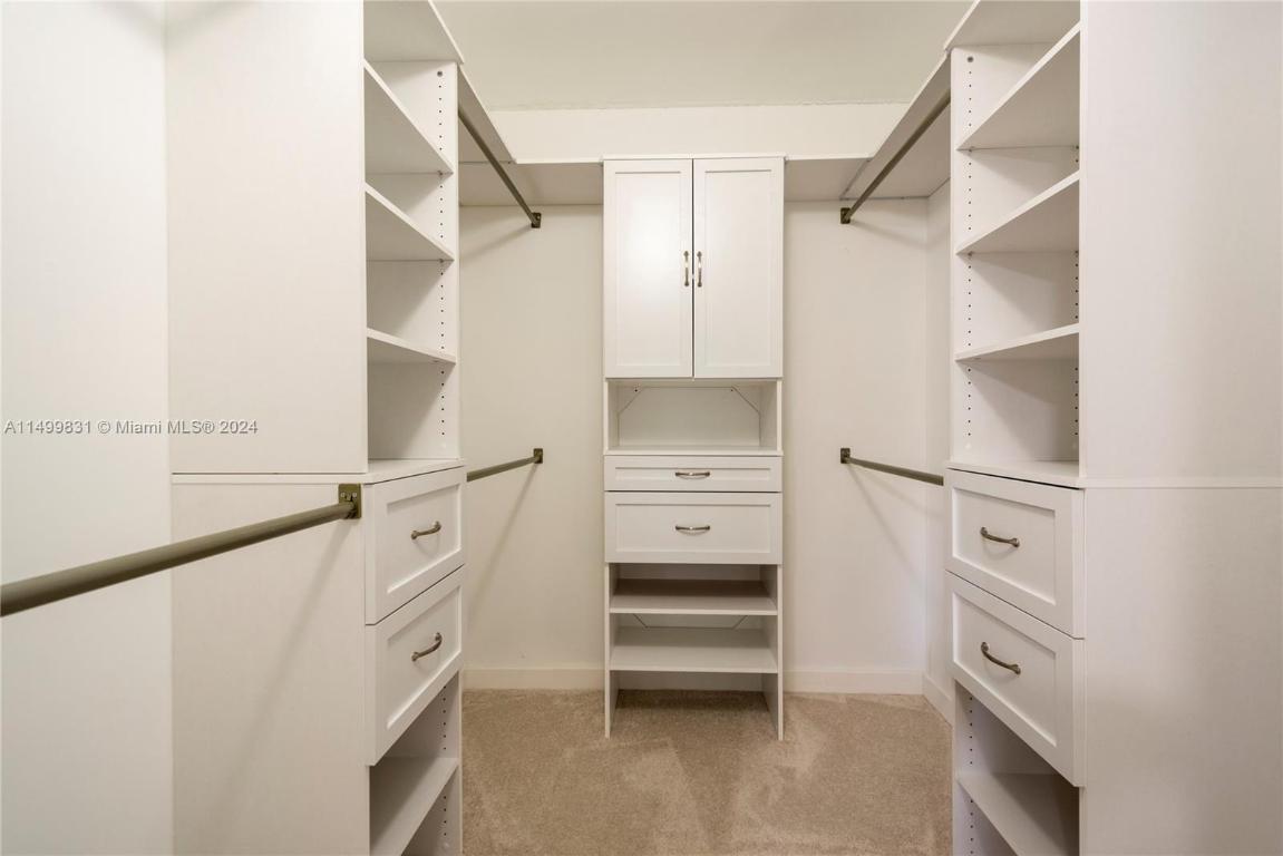 LUCAYA VILLAGE 1-C CONDO - Residential